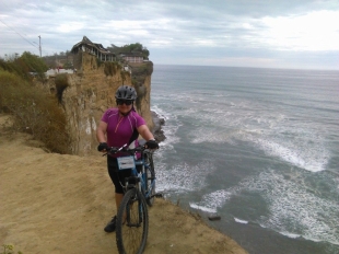 Imagen Olón en bicicleta